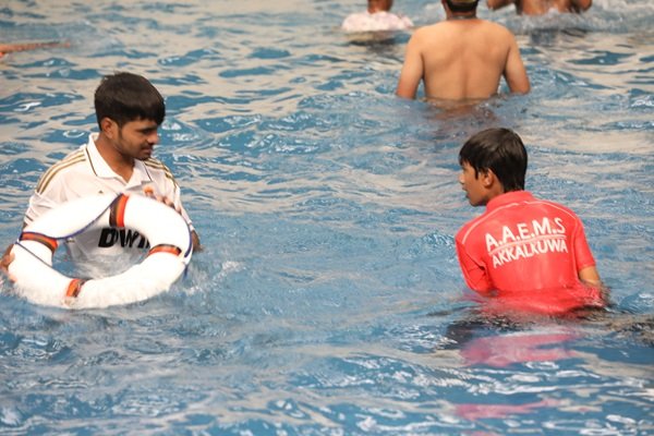 Swimming pool